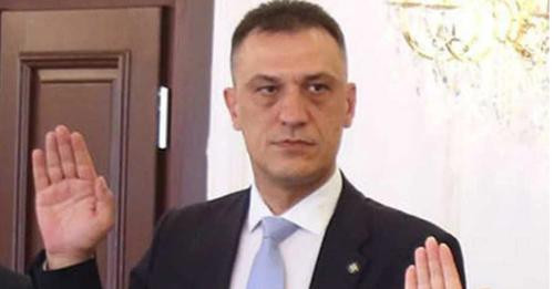 12662904722313978147?url=https%3A%2F%2Fnacionale.com%2Fuploads%2F large%2F1251026%2FLaban.jpg&fb obo.jpg