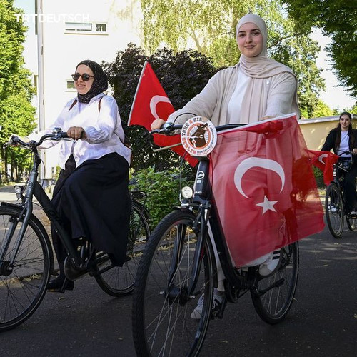 451269771 877683361046242 645816782348288902 n.jpg?stp=dst jpg p600x600& nc cat=110&ccb=1 7& nc sid=.jpg