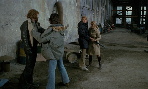Blutiger.Freitag.AKA.Bloody.Friday.1972.720p.BluRay.AAC.x264.mkv.0:25:24.optimized=high.png