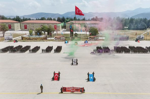 449833292 822230423431002 3470628866911280753 n.jpg?stp=dst jpg p526x395& nc cat=107&ccb=1 7& nc sid.jpg