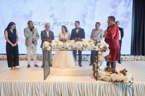 451229469 991488152443865 3019151788802852902 n.jpg?stp=cp6 dst jpg p526x395& nc cat=102&ccb=1 7& nc.jpg