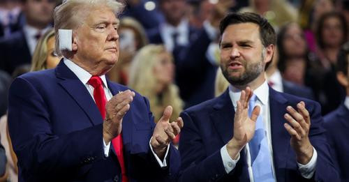 17255772553703226893?url=https%3A%2F%2Fstatic.cnews.fr%2Fsites%2Fdefault%2Ffiles%2F0trumpusa taille1.jpg