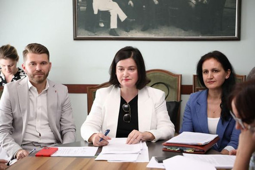 451579620 930054629134647 4737651281913011808 n.jpg?stp=dst jpg p526x395& nc cat=110&ccb=1 7& nc sid.jpg