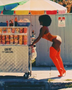 tumblr ppii0rHLgz1qf6e52 250.jpg