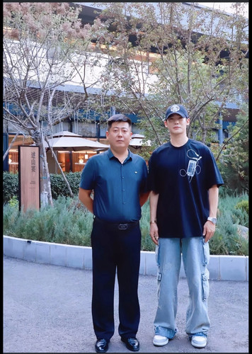 239DB8E0 6AA2 48F8 8385 A18E58427C0E.jpg