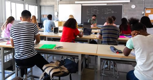 14187796043231042567?url=https%3A%2F%2Fimg.rtve.es%2Fimagenes%2Fcinco universidades espanolas se cla.jpg