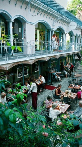 1794. Cafe, Berlin, result.jpg
