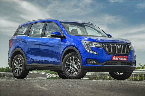 20210815101829 Mahindra XUV700 front static.jpg