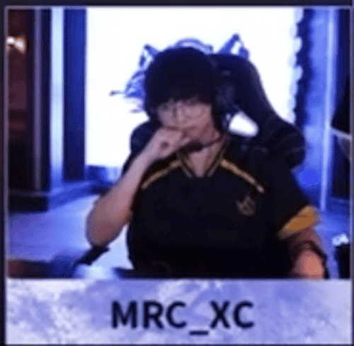 img 1719734418002006gOlDmgy1hr6gf92a25g30fc0f0x6s.gif