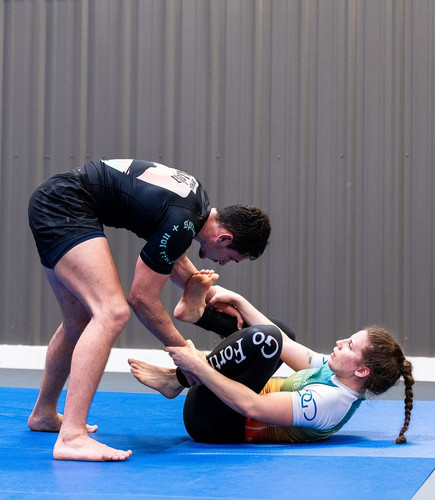 leginS JIUJitsu717@katiehooven training