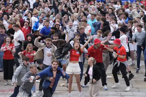 0 Fans watching England v Slovakia EUFA Euro 2024.webp