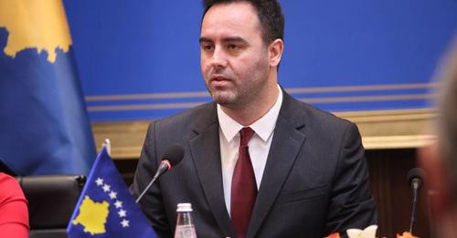 2293642079900638937?url=https%3A%2F%2Falbeu.com%2Fwp content%2Fuploads%2F2022%2F06%2FGlauk Konjufca..jpg