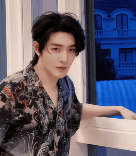 2wzt2cq4mze42ebjavuku58hu.gif