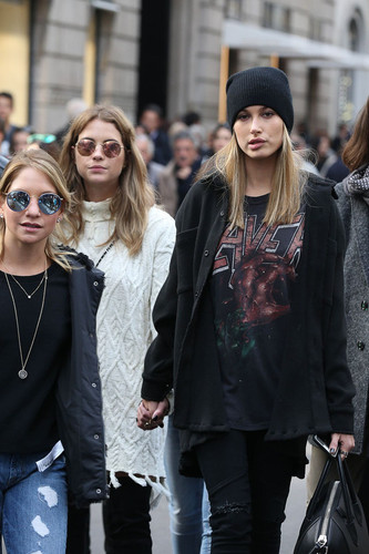ashley benson shopping in milan october 2015 6.jpg