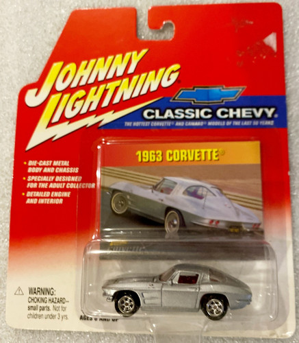 Машинка Johnny Lightning 1963 Corvette 2002 Classic Chevy 992 01 63с.jpg