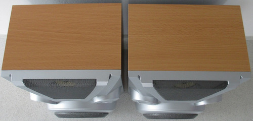 Reproduktory THOMSON A3580 shora.jpg