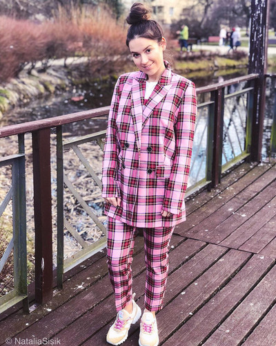 Natalia Sisik Photos.jpg