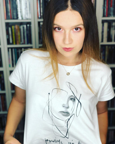 Natalia Sisik Photos.jpg
