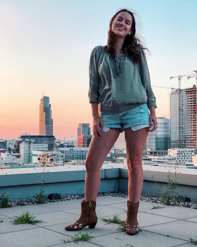 Natalia Sisik Photos.jpg