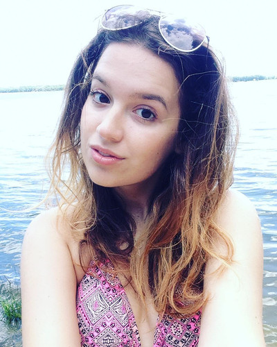 Natalia Sisik Photos.jpg