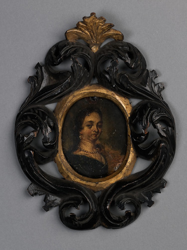 Unknown женский портрет, 1700, 7,6 cm x 5,9 cm, Медь, масло