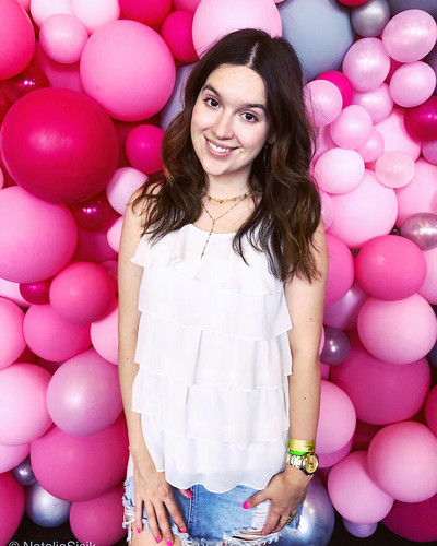 Natalia Sisik Photos.jpg
