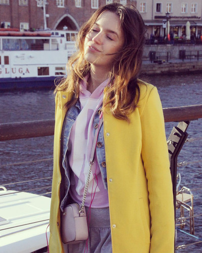 Natalia Sisik Photos.jpg
