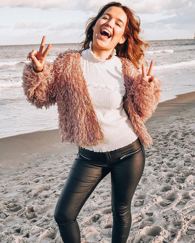Natalia Sisik Photos.jpg