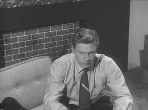 cap It.Conquered.the.World.1956.DVDRip.x264 rdk 00 24 05 04.png