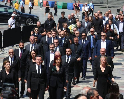 449458839 1257454152339408 1160280241336794794 n.jpg?stp=dst jpg p480x480& nc cat=101&ccb=1 7& nc si.jpg