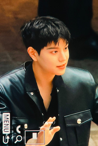 F98ABBFB 2C67 4365 800F B3FD572D5F02.jpg