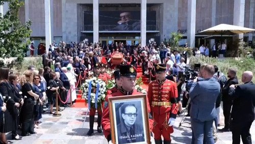 449597777 891416479695157 695225379353639126 n.jpg? nc cat=102&ccb=1 7& nc sid=127cfc& nc ohc=ydg9h6.jpg