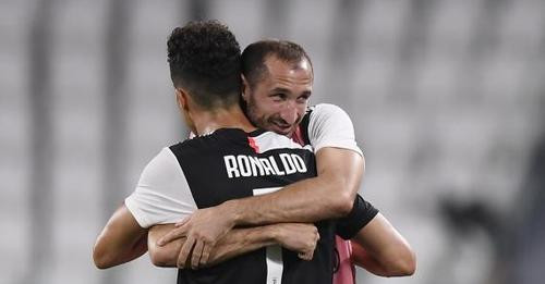 14951765181133336547?url=https%3A%2F%2Ftelesport.al%2Fwp content%2Fuploads%2F2024%2F07%2FChiellini R.jpg