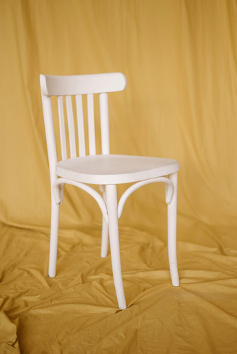 Chaise minimaliste.jpg
