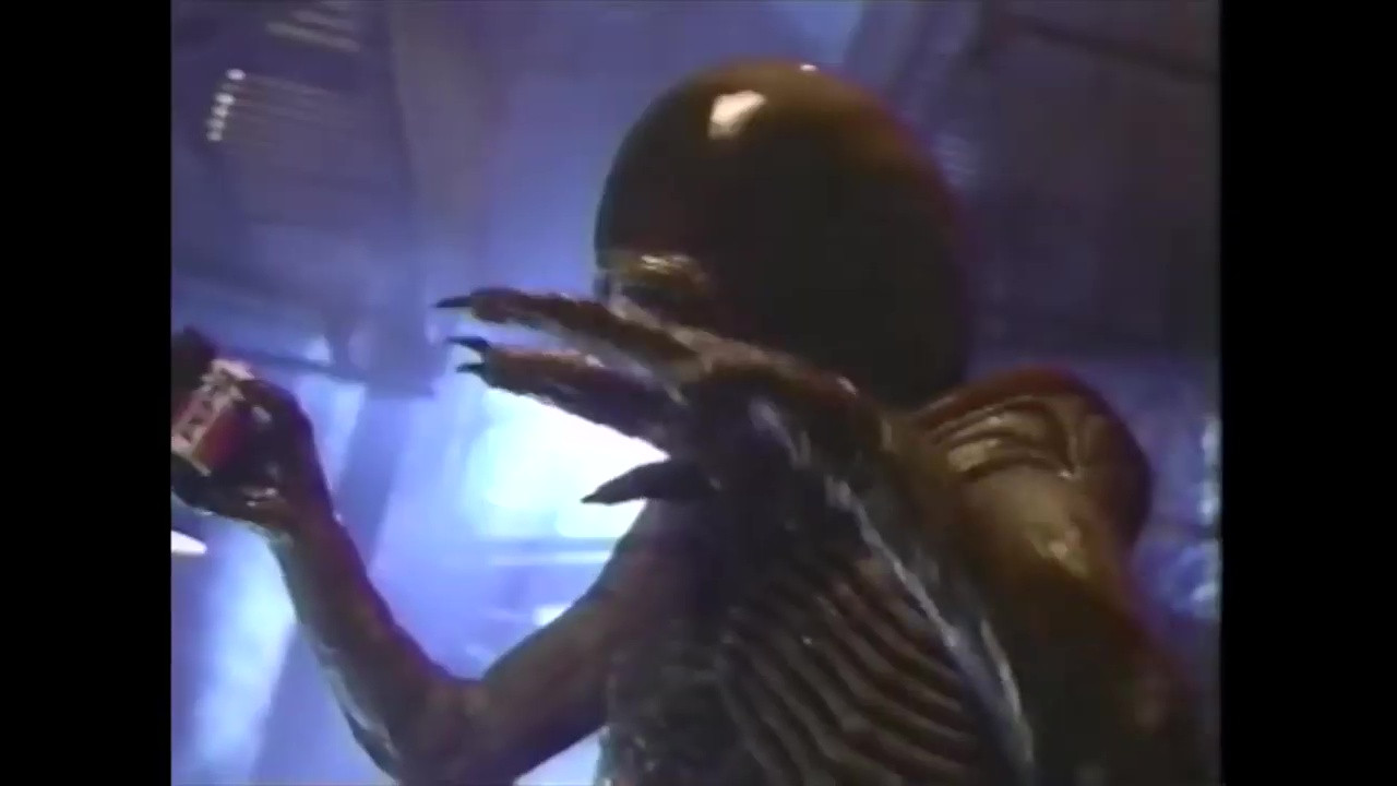 Best pic of an Alien - Page 784