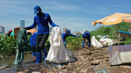 River Ocean Cleanup1 2048x1152.jpg