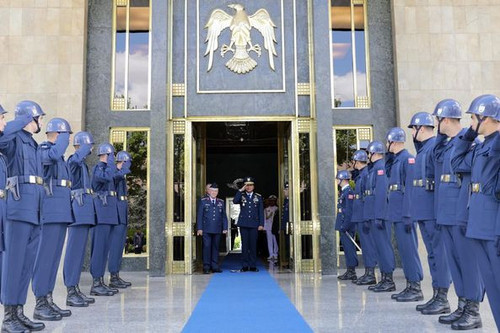 449679789 1016462877152215 8550452174680703360 n.jpg?stp=dst jpg p526x395& nc cat=107&ccb=1 7& nc si.jpg