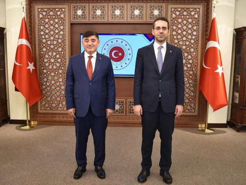 449702070 900472902121835 8290132610658210263 n.jpg?stp=dst jpg s600x600& nc cat=107&ccb=1 7& nc sid.jpg