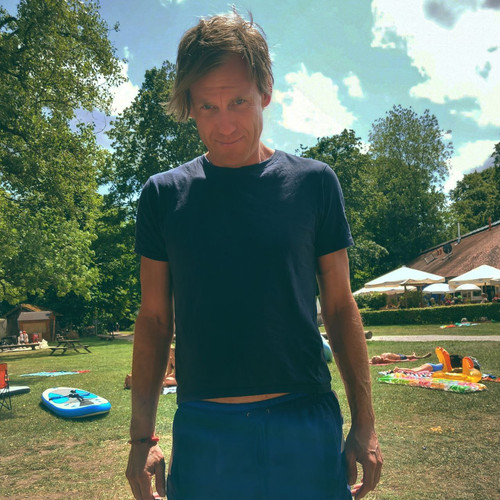  5917900949303706500 121.jpg