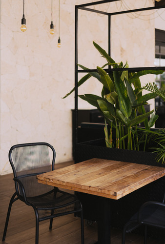 Table banque d'images 90000+.jpg
