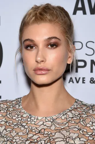 November 2014 Hailey Wie had gedacht dat een Franse vlecht er zo chic uit kon zien