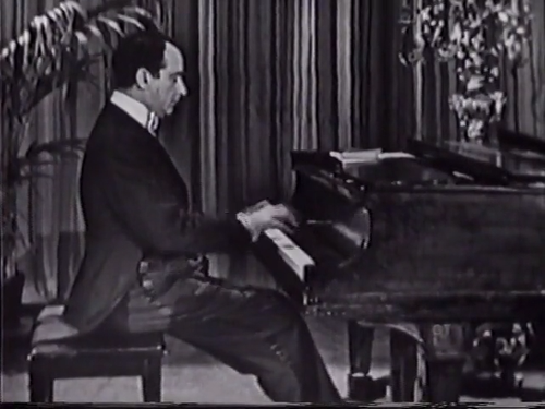 cap Victor Borge Great Comedy Performances (1992) 00 06 36 03.png