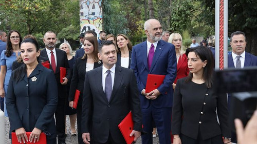 449947761 867185742095174 7707763029993116090 n.jpg? nc cat=102&ccb=1 7& nc sid=127cfc& nc ohc=FS8x3.jpg