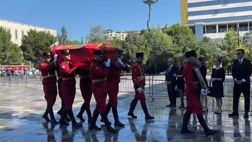 449528802 1257324139019076 3486468182889604841 n.jpg?stp=dst jpg s600x600& nc cat=109&ccb=1 7& nc si.jpg