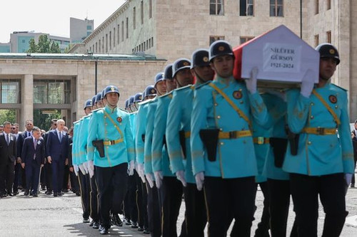 449691551 1036800941139597 1376801470040623761 n.jpg?stp=dst jpg p526x395& nc cat=109&ccb=1 7& nc si.jpg