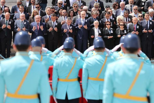 449713961 1036801371139554 7446287902909145187 n.jpg?stp=dst jpg p526x395& nc cat=104&ccb=1 7& nc si.jpg