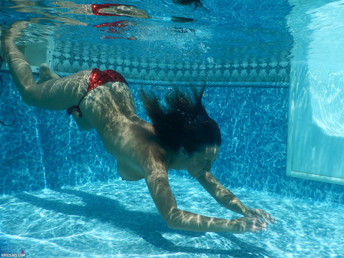 nikki sims red bikini 9.jpg