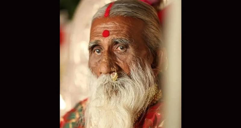 E' morto il guru indiano che non mangiava da 80 anni.