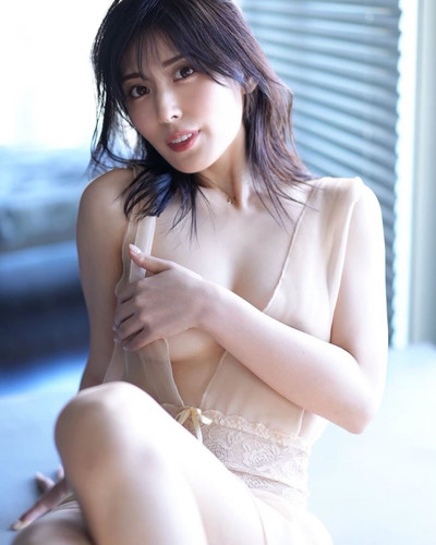 1711434178 C4954QJLoVy