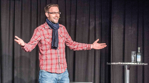 Comedy-Show Schweiz buchen: Ein Erlebnis mit Chäller.png